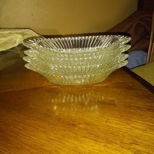 4 Crystal banana split bowls